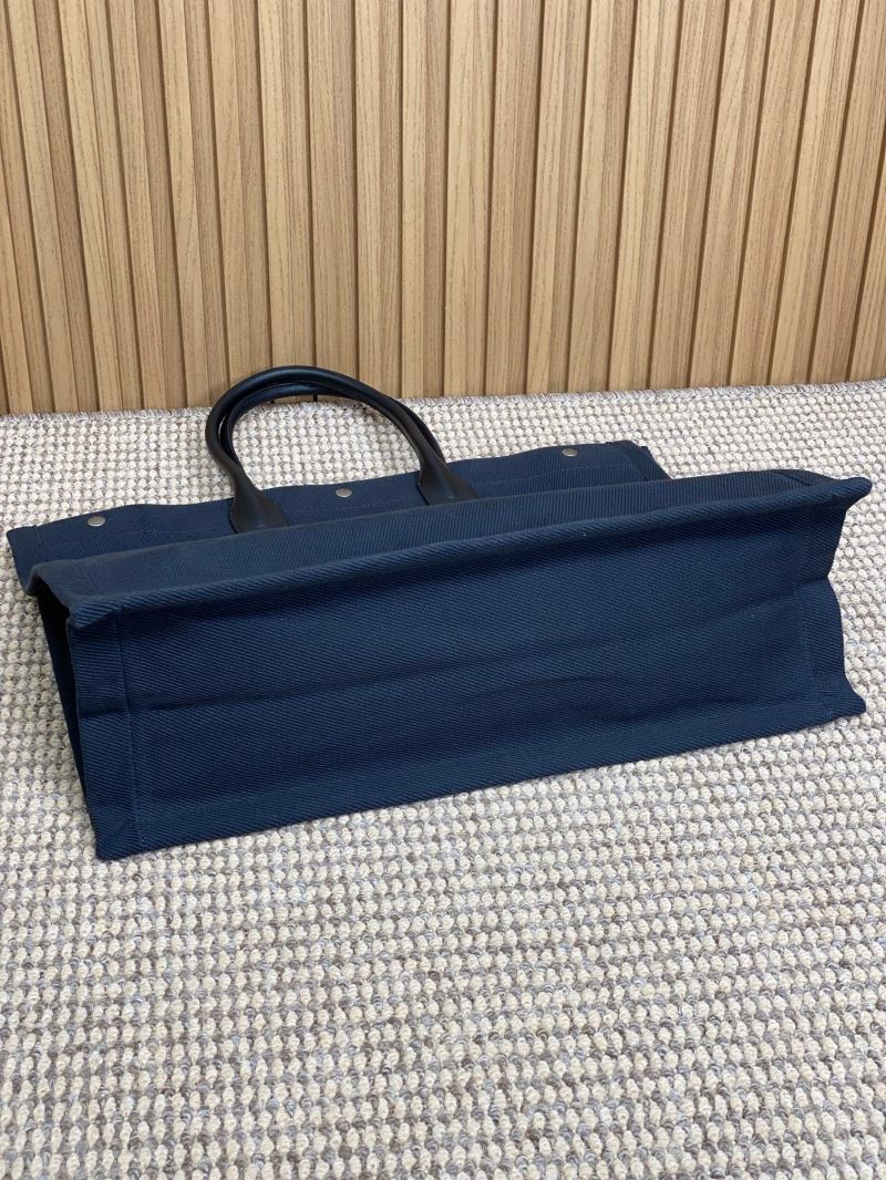 Y51 shopping bags